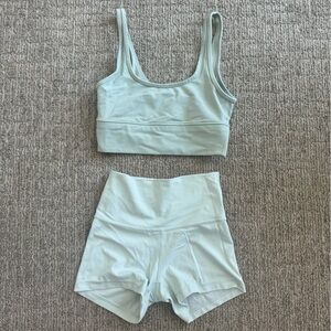 Mint Green Aritizia Workout Yoga Set